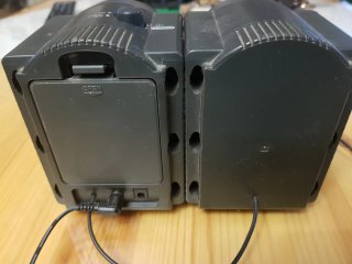 Altavoces auto amplificados pequeños