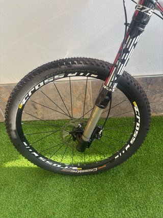 Bicicleta Enduro Cannondale Jekyll