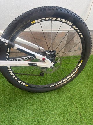 Bicicleta Enduro Cannondale Jekyll