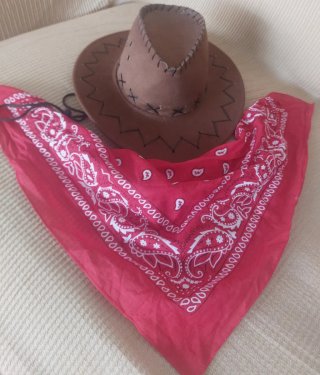Gorra y pañuelo cowboy para niñas