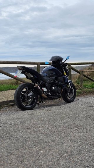 Kawasaki Z750 2008 106cv. Carnet A. No limitable.