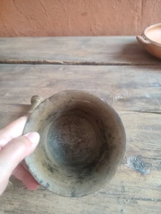 Almirez antiguo de bronce