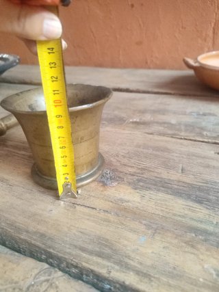 Almirez antiguo de bronce