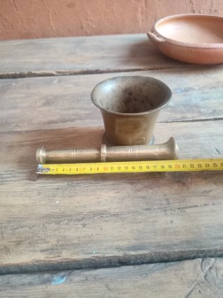 Almirez antiguo de bronce