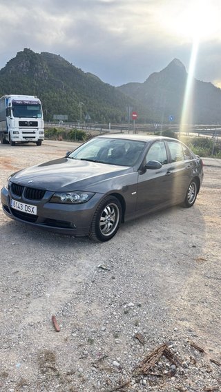 BMW 320i 2005