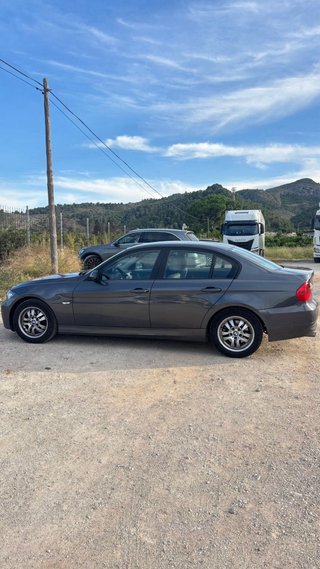 BMW 320i 2005