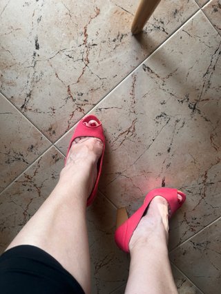 Zapatos de tacón rosa peep toe