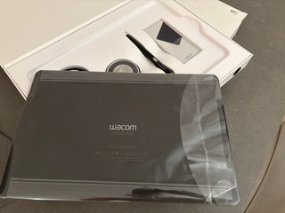 Tableta Gráfica Wacom Intuos Pro M