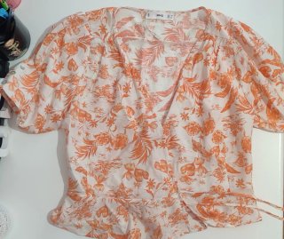 conjunto de blusa y falda