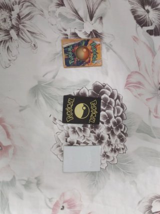 Cartas Pokémon barios colores más cajitas