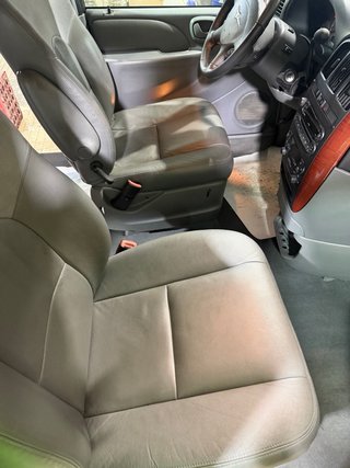Chrysler Grand Voyager 2.8 CRD Automática – 150.00