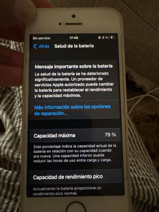 iPhone SE Blanco y Dorado