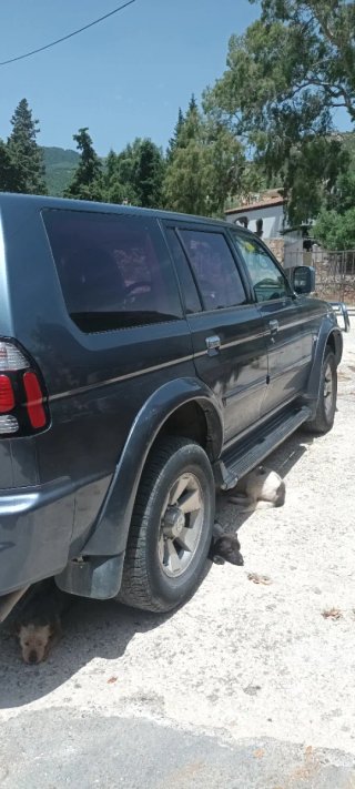 Mitsubishi Montero 2005