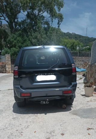 Mitsubishi Montero 2005