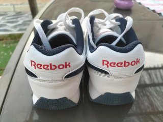 Zapatillas Reebok Junior Blancas y Negras