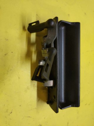 MANETA TIRADOR PUERTA MALETERO SEAT TOLEDO II