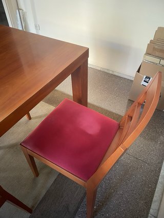 Mesa de comedor y 4 sillas madera