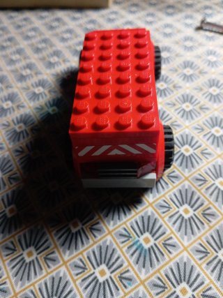 Ambulancia Lego Roja