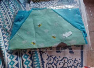 Babero impermeable con dibujo de zorro