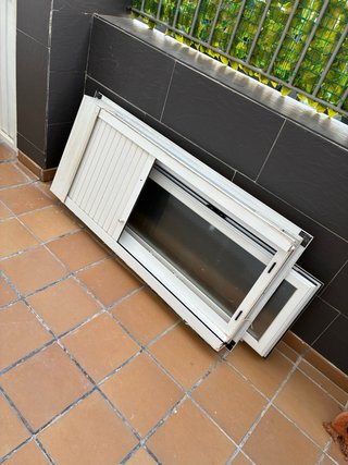Ventana aluminio 60x120cm con persiana