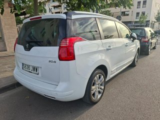 Peugeot 5008 2017