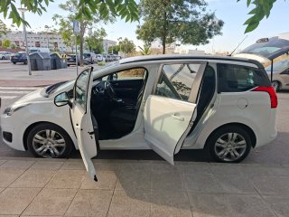 Peugeot 5008 2017