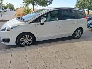 Peugeot 5008 2017