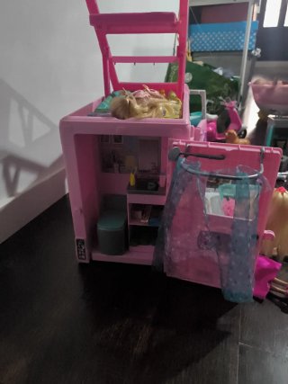 Autocaravana Barbie con Accesorios