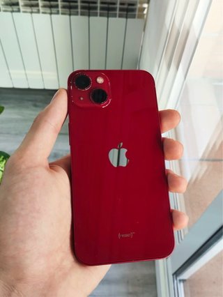 iPhone 13 Red