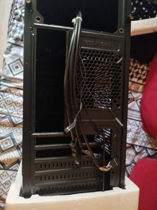 Scatola PC Nox vuota per installare i componenti