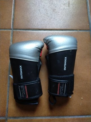 Guantes de Boxeo Negros y Plateados