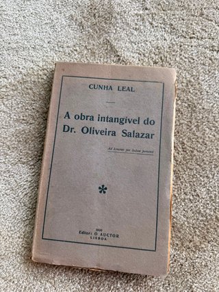 Livro A Obra Intangível do Dr. Oliveira Salazar