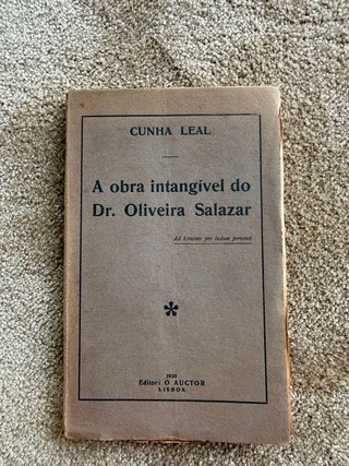 Livro A Obra Intangível do Dr. Oliveira Salazar