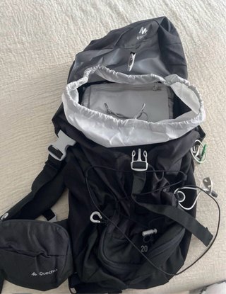 Mochila senderismo 20L Quechua Negra