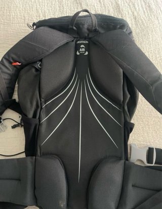 Mochila senderismo 20L Quechua Negra