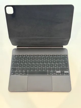 Magic Keyboard 13” iPad Pro