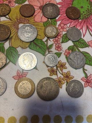 Colección de monedas variadas