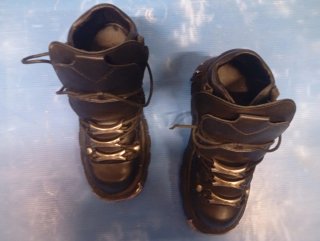 Botas tipo New Rock Plataforma Veganas Cuero