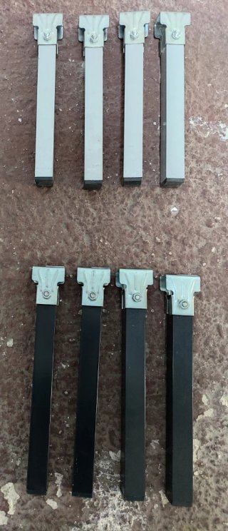 6 JUEGOS DE PATAS CAMA / SOMIER EN PERFECTO ESTADO