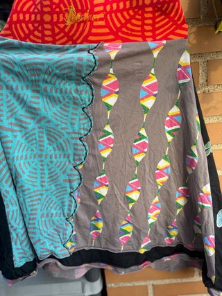 Falda Desigual Estampada