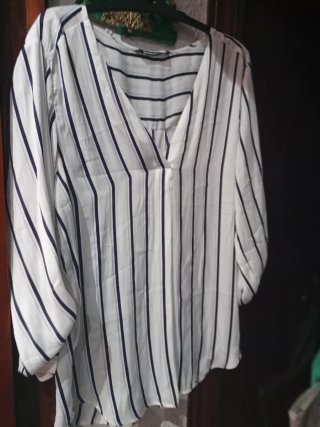 Camisa Rayas Azul y Blanca Talla L
