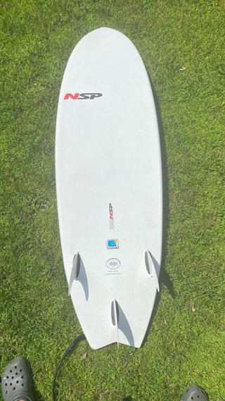 Tabla surf epoxy. NSP 5'6. Cola fish Incluye funda