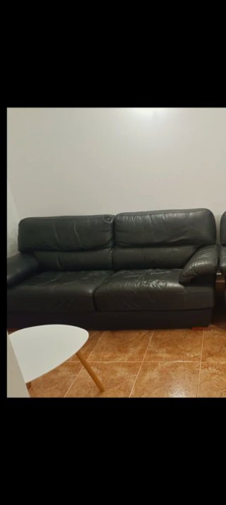 Sofá de piel negro 3 plazas
