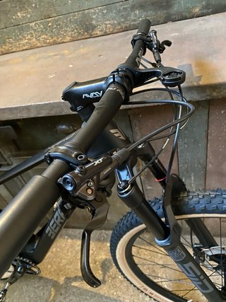 Bertia Mako Pro 6.1 2024 NUEVA!! (70kms)