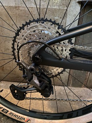 Bertia Mako Pro 6.1 2024 NUEVA!! (70kms)
