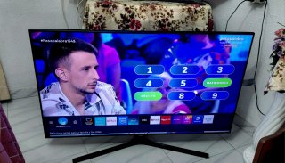 Samsung Smart TV 4K Negra