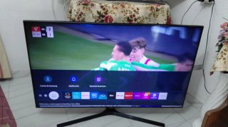 Samsung Smart TV 4K Negra