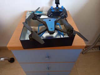 Dron Explorer Negro y Azul