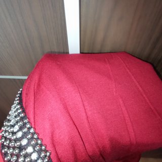 Blusa roja manga 3/4 con pedrería