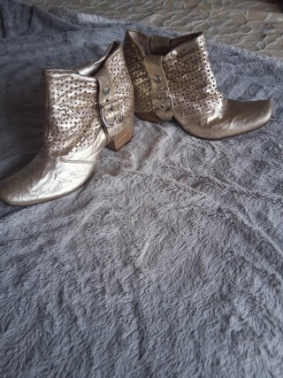 Botines Dorados Mujer